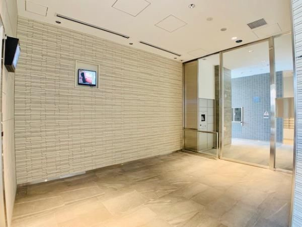 エミリブ東長崎のエントランス