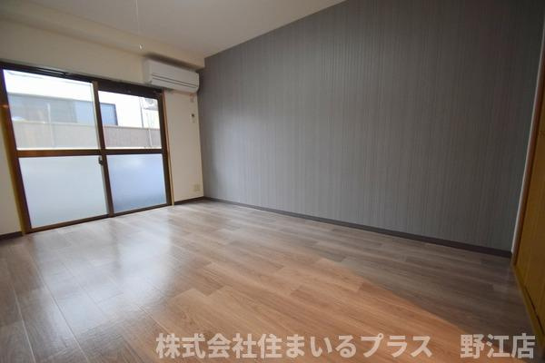 小鳥ハイツの居間・リビング