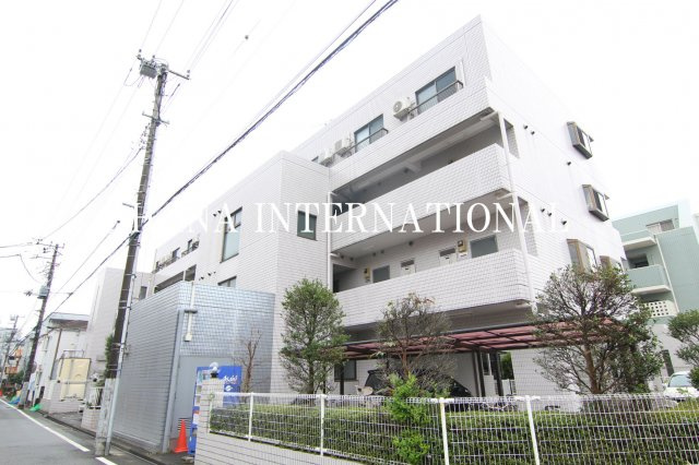 プラーティット本中山の外観