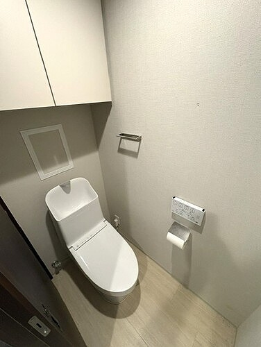 ワコーレ大阪新町タワーレジデンスのトイレ|コンパクトで使いやすいトイレです