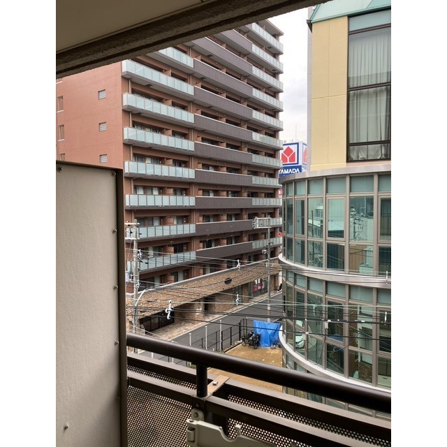 サンライズ野田阪神の居間・リビング|使いやすい居間です