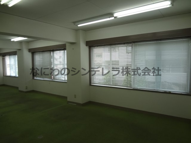 岡田ビル