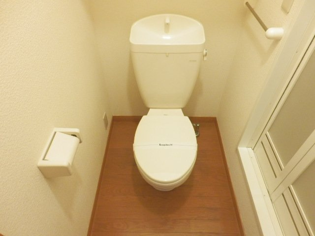 レオパレスヴァーグ浪芳庵のその他|トイレの奥にお風呂があり、脱衣所としても使用できます！
