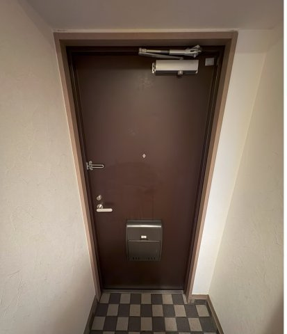 福岡市博多区築港本町の賃貸マンションの玄関