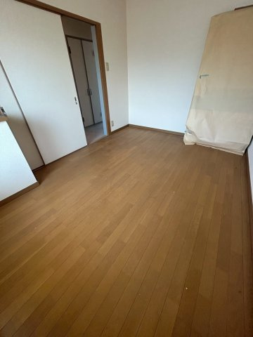 西甲子園ハイツの居間・リビング