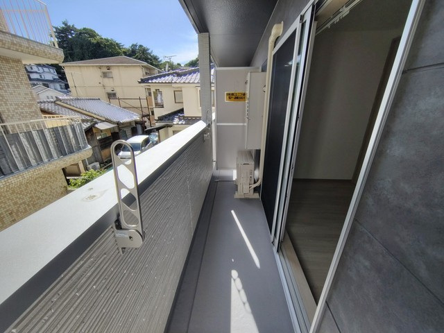 【バルコニー】ＲＥＳＩＤＥＮＣＥ　ＫＯＪＩＭＡ