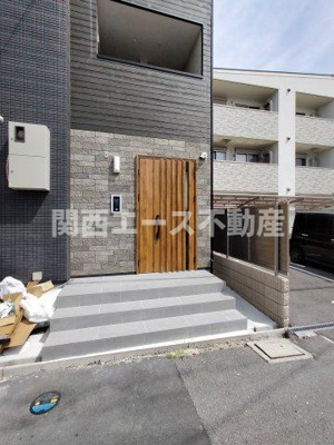 【エントランス】 | ラモーナ雁屋西