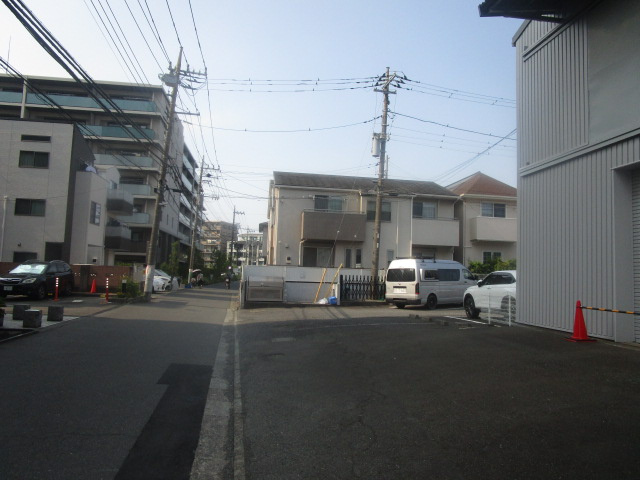 川崎市高津区坂戸２丁目の倉庫