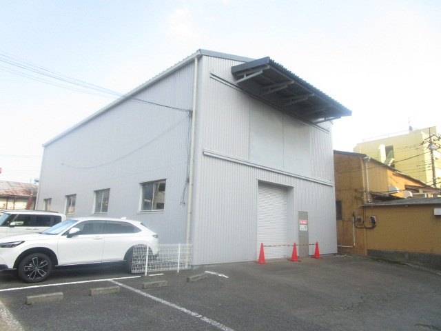 川崎市高津区坂戸２丁目の倉庫