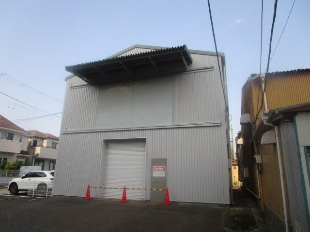 川崎市高津区坂戸２丁目の倉庫