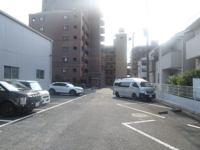 川崎市高津区坂戸２丁目の倉庫