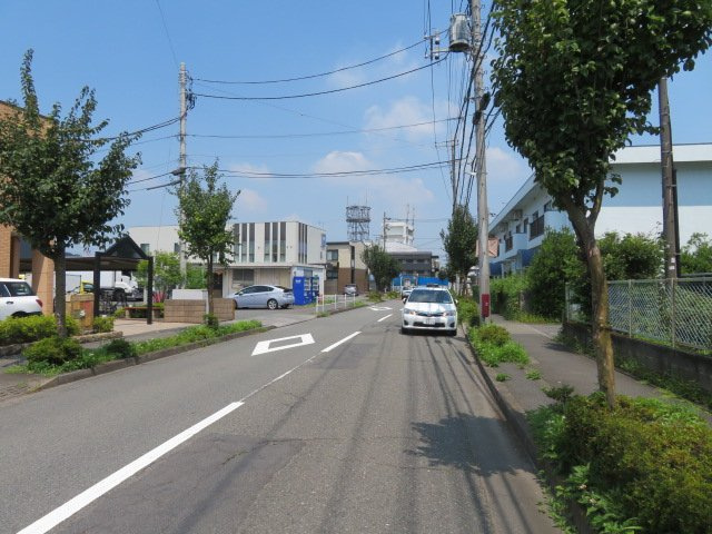 稲城市東長沼の倉庫