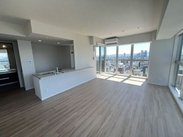 パークナード中之島公園ロジュマンの居間・リビング