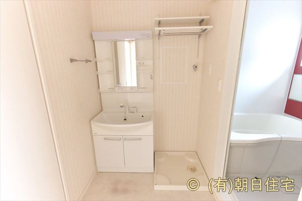 クレッセントパークの独立洗面台