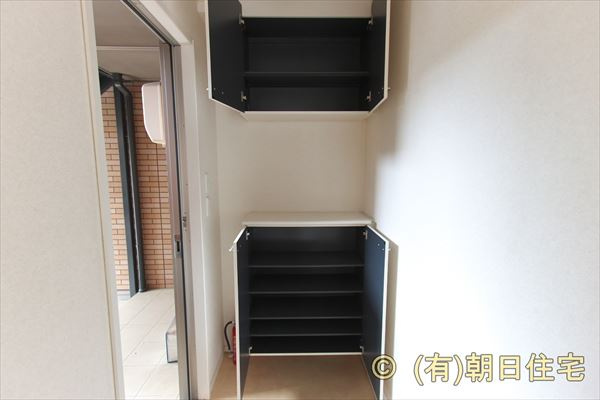 呉市広古新開７丁目のアパートの収納