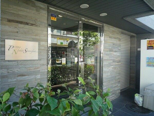 プレステージ西台ステーションフロントのエントランス