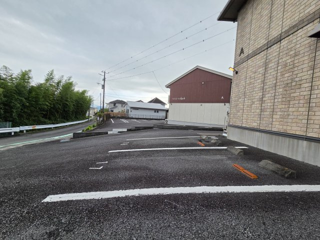 エトワール花の木　Ａの駐車場