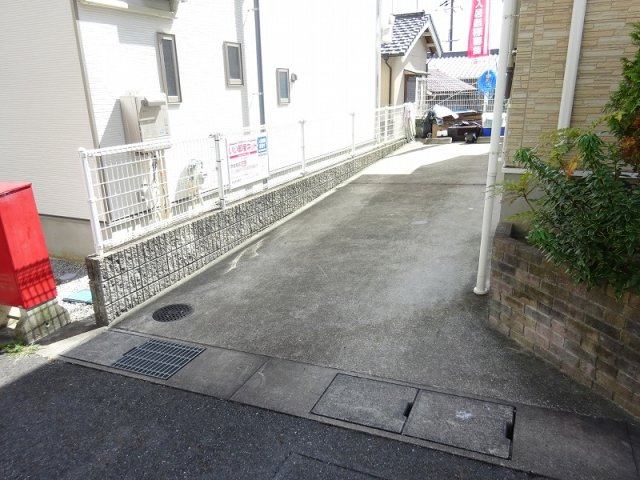フレンドリーの駐車場