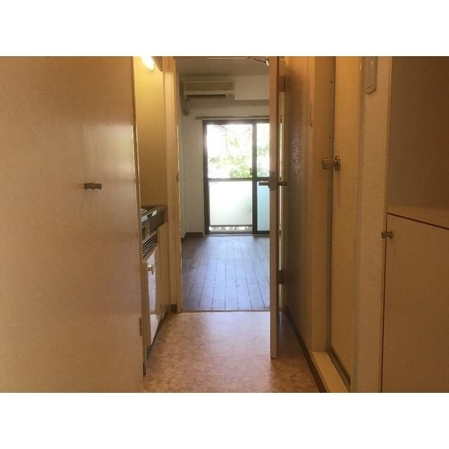 グレイス上大岡の玄関
