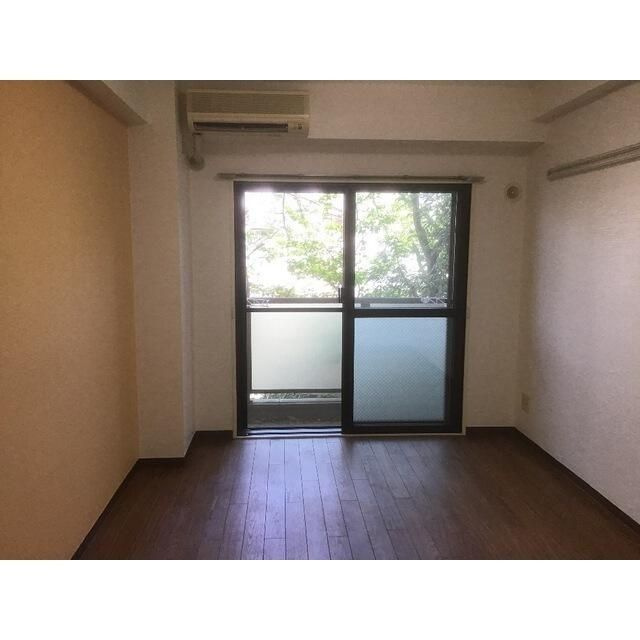 グレイス上大岡の居間・リビング