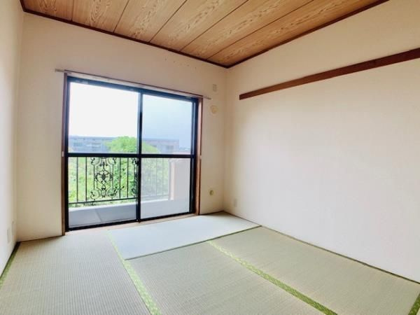 ヒルハイツ妙蓮寺の和室
