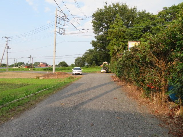 加須市砂原の倉庫