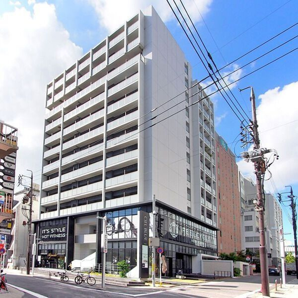 シエルブルー栄の外観