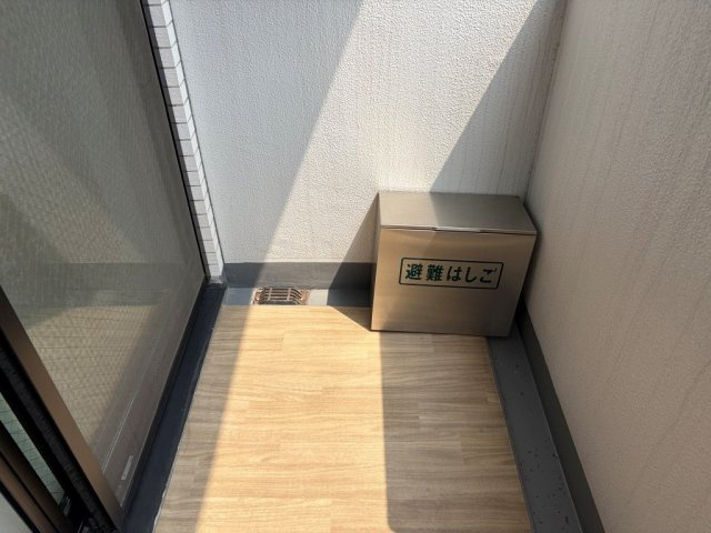 エフプレスト入谷 のバルコニー