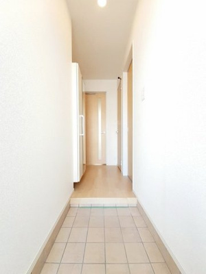 【玄関】 | グランディール本町Ａ