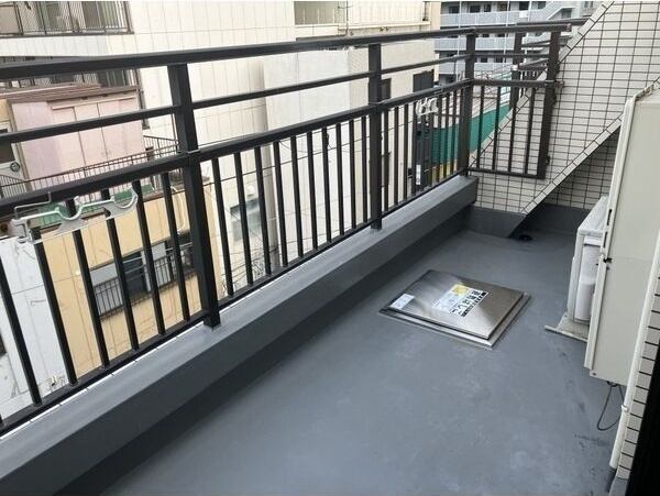 サンコート東難波のバルコニー