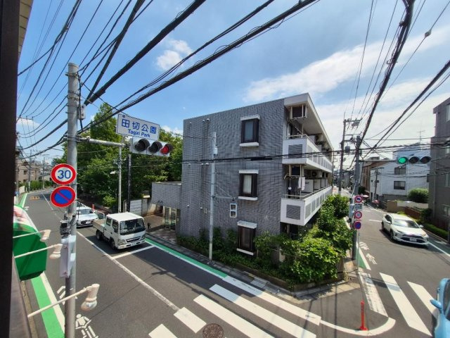 目黒区五本木１丁目の事務所の外観パース