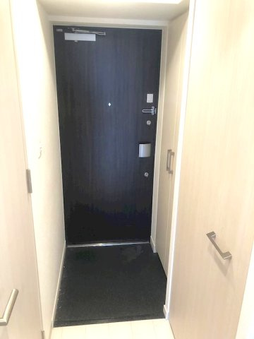 【玄関】ララプレイス　ザ・大阪リヴァージュ