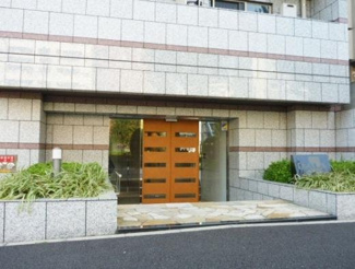 【エントランス】 | ガーラ・ステーション新富町