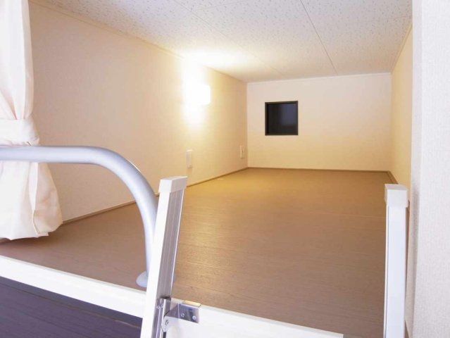 レオネクストＩＮＡＧＩのその他|コンセントつきのロフトスペースです