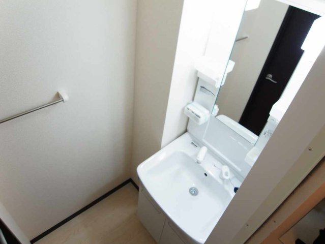 レオネクストＩＮＡＧＩの内装|独立洗面台