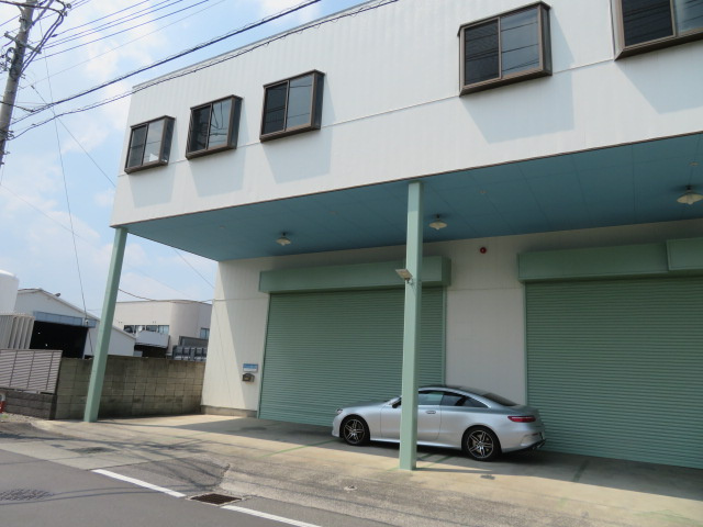 川口市大字榛松の倉庫