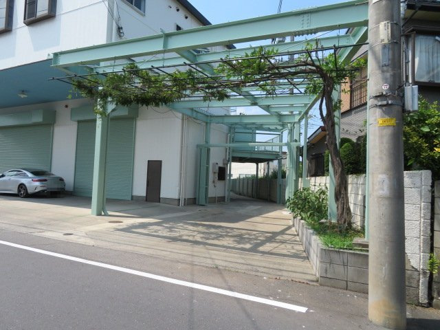 川口市大字榛松の倉庫