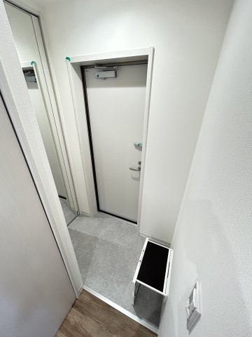 ユアメゾン 富松の玄関