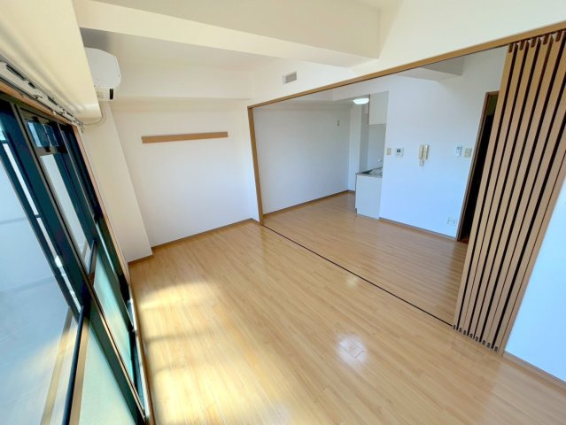 パルクサザンクロスの洋室