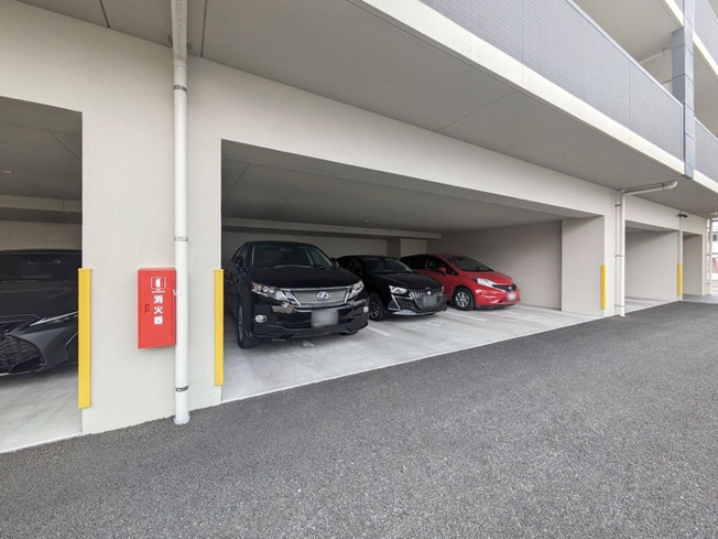 【駐車場】 | Lindre長丘