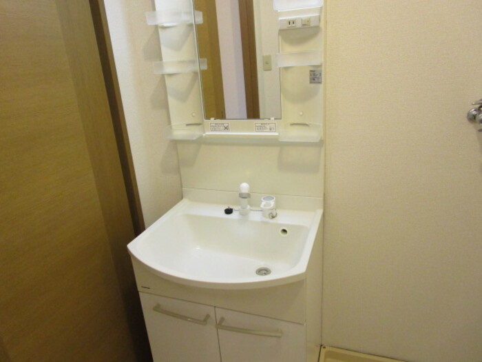 ミルフィーユ壱番館の洗面所|他部屋参考写真