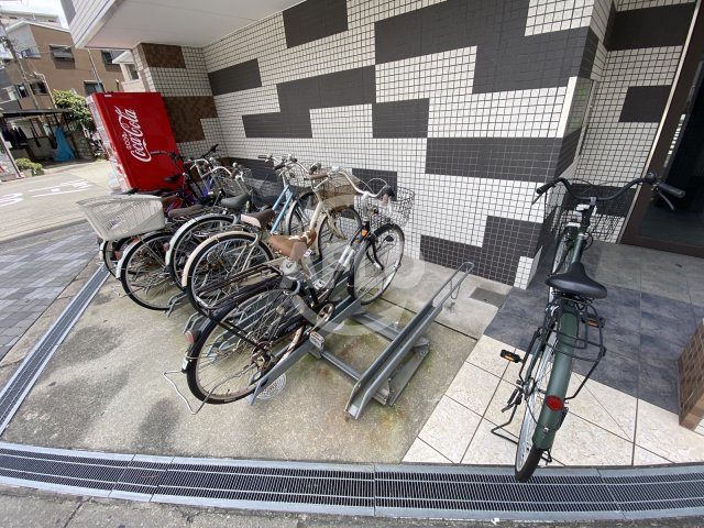 ウインズコート天神橋のその他共用部分|ウインズコート天神橋　駐輪場