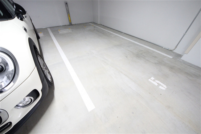 【駐車場】 | セレニテ難波プリエ