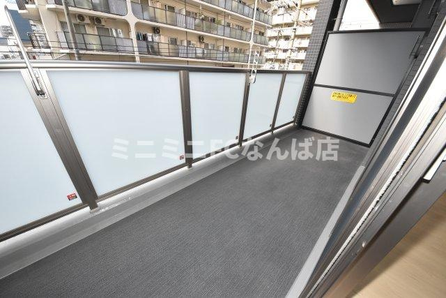 グランルージュ谷町六丁目のバルコニー