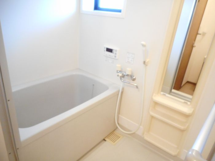 レジデンスヒルトップ　Ⅴの浴室|他部屋参考写真
