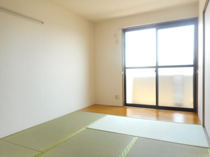 レジデンスヒルトップ　Ⅴの寝室|他部屋参考写真