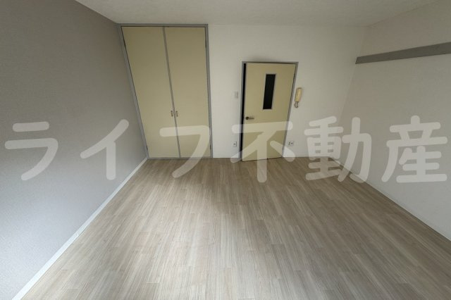 アスカハイツの洋室|広々とした洋室です