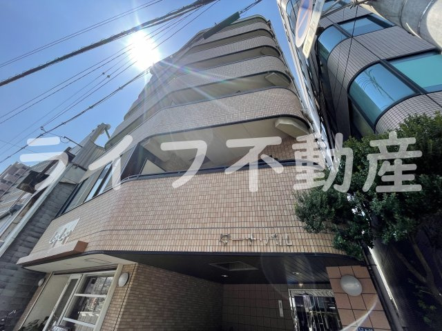 ダーナ・パルの外観