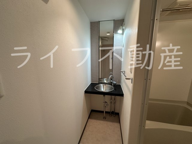 くすのき城オズの独立洗面台|独立洗面化粧台が付いています