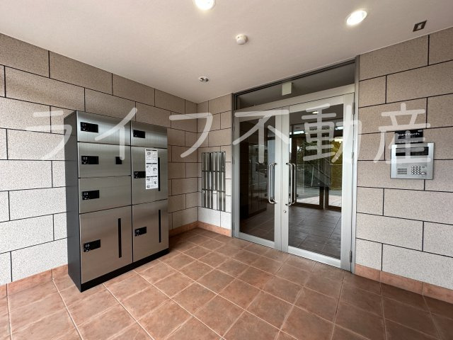 くすのき城オズのエントランス|建物の内部です
